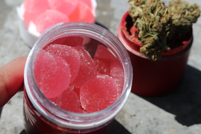 cannabis-gummies-what-to-expect-vibe-dispensary