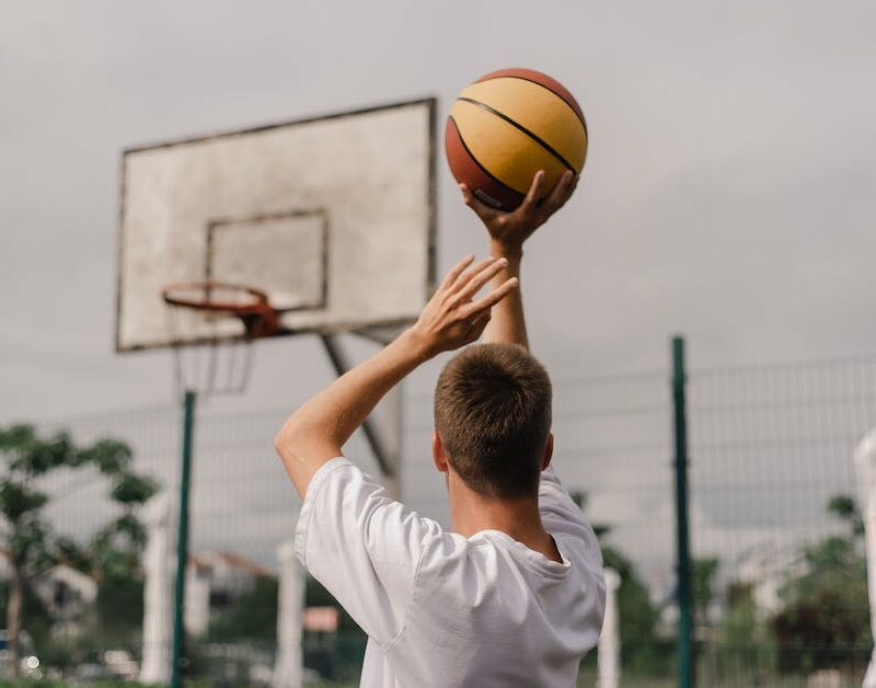 bouncing-back-the-benefits-of-cannabis-for-basketball-recovery-and-injury-management_featured_photo