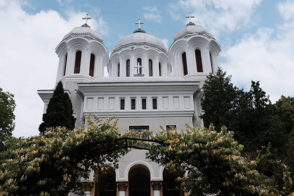 “Cannabis And Spirituality: The Connection Between Marijuana And Ancient Traditions”