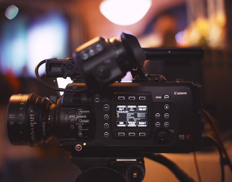 cannabis-in-film-and-television-exploring-the-evolution-of-marijuanas-portrayal_featured_photo