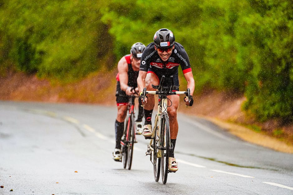 Cycling And CBD: Uncovering The Perfect Post-Ride Recovery Aid For Bikers