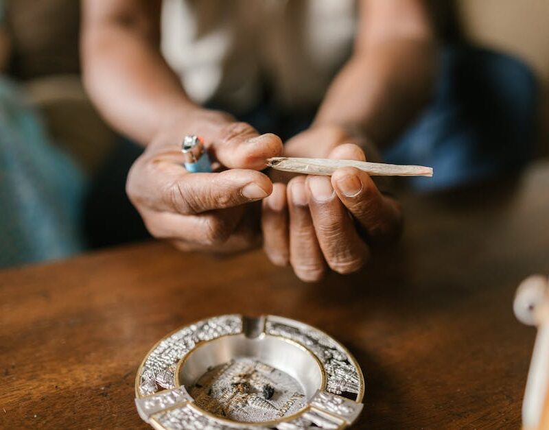 how-to-legally-buy-recreational-cannabis-in-californianbsp_featured_photo