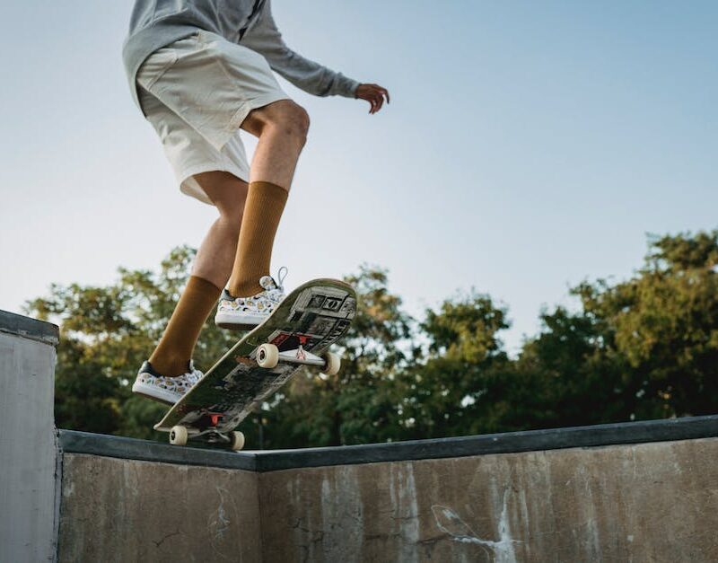 the-perfect-balance-enhancing-your-skateboarding-experience-with-cannabis_featured_photo