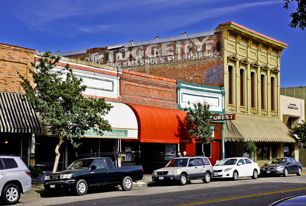 “Ukiah’s Ultimate Strains: Top 5 Cannabis Varieties For Recreational Consumers”