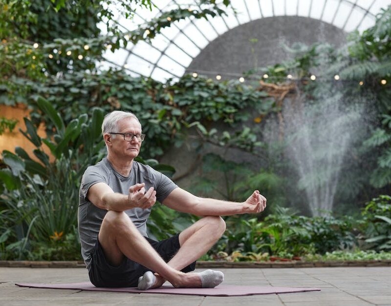 cannabis-and-yoga-a-match-made-in-zen-heaven_featured_photo